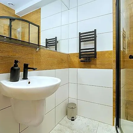 Villa Krotoszyce 3*